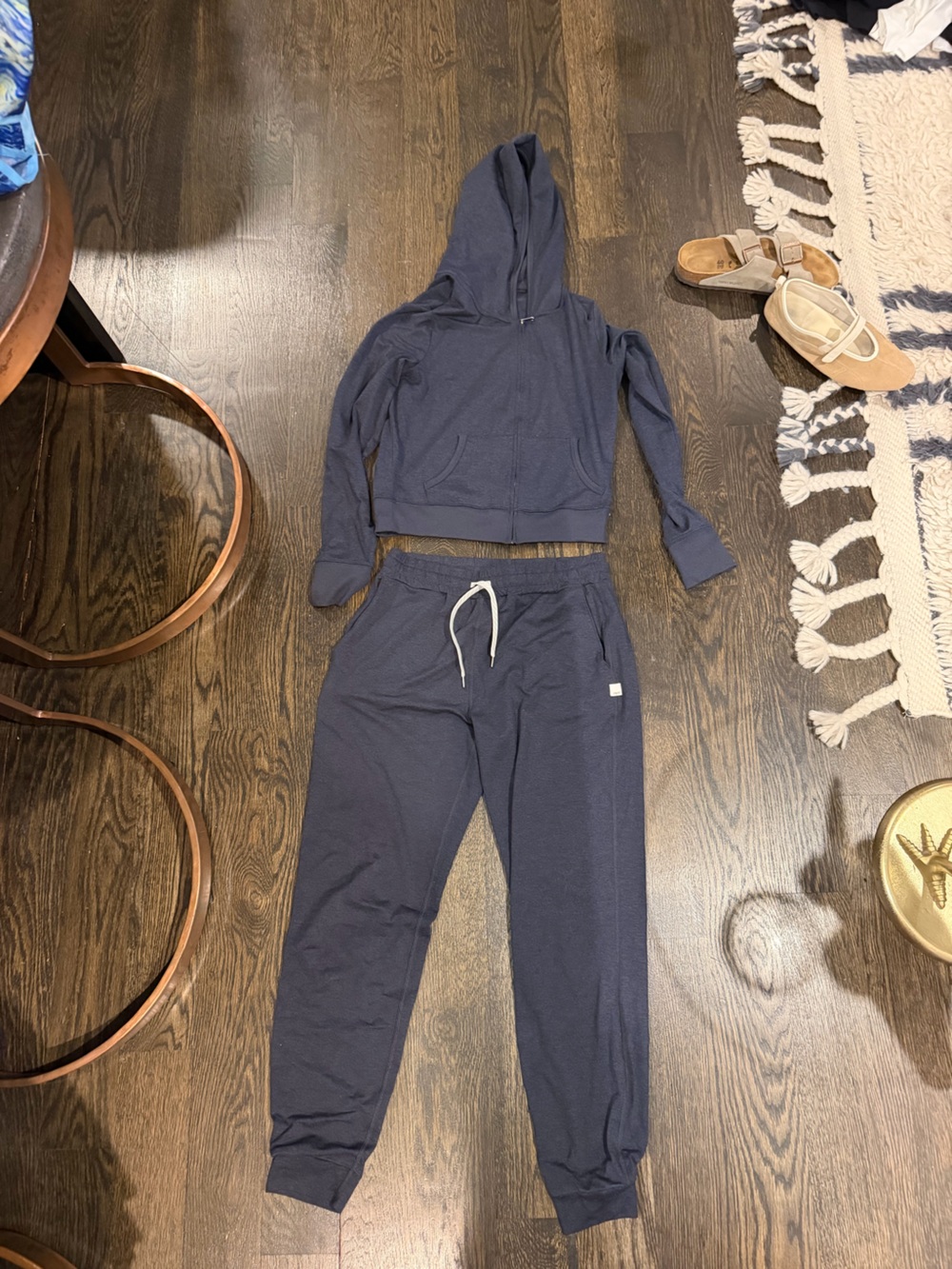 Vuori performance jogger and hoodie - Small